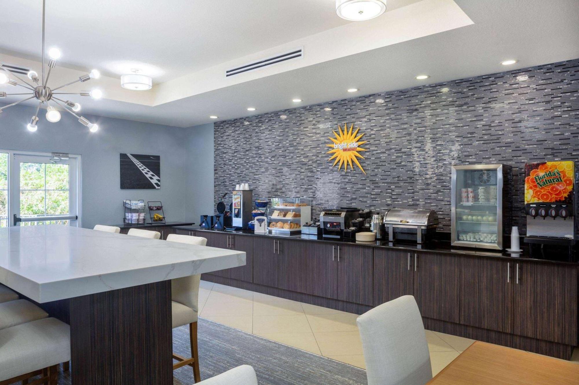 La Quinta By Wyndham Sebring Hotel Екстериор снимка